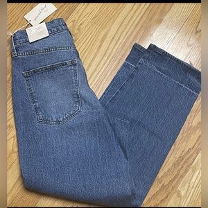 Women's Vintage Straight Stretch Jeans - Universal Thread 4R Medium Wash NWT